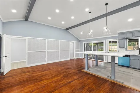 5402 Libbey Lane Houston TX 77092
