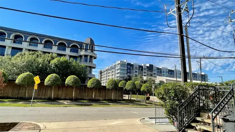 1013 Gross Street Houston TX 77019