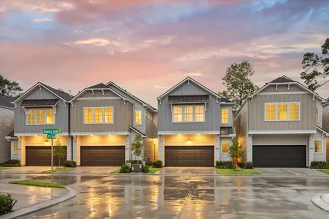 806 Glowing Dawn Drive Houston TX 77018