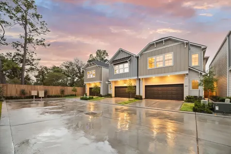 806 Glowing Dawn Drive Houston TX 77018