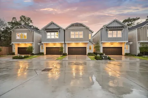 806 Glowing Dawn Drive Houston TX 77018