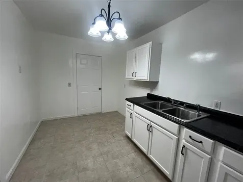 1018 N 2nd Street Baytown TX 77520