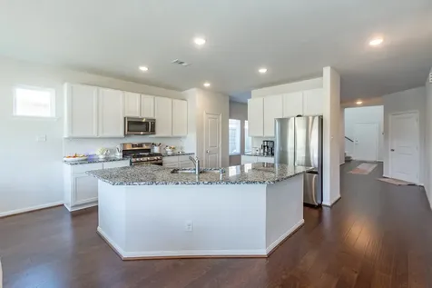 505 Prairie Grass Trail Clute TX 77531