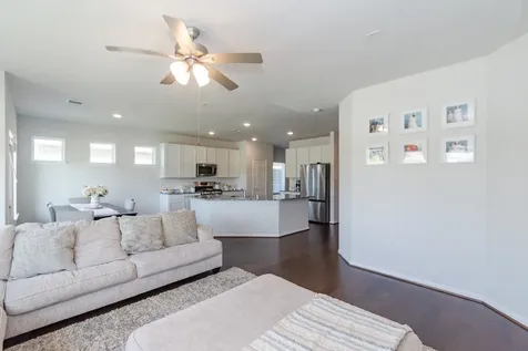 505 Prairie Grass Trail Clute TX 77531
