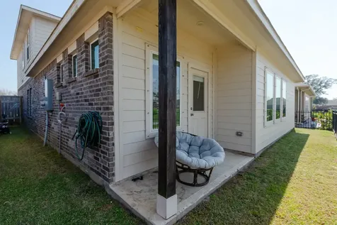 505 Prairie Grass Trail Clute TX 77531