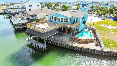 1326 Hawaii Drive Tiki Island TX 77554