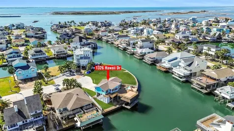 1326 Hawaii Drive Tiki Island TX 77554