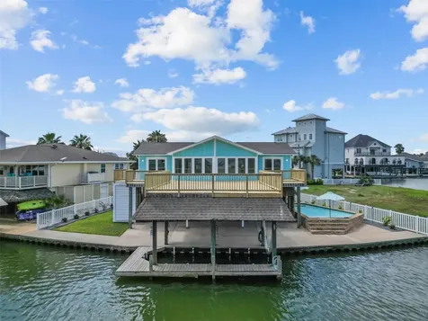 1326 Hawaii Drive Tiki Island TX 77554