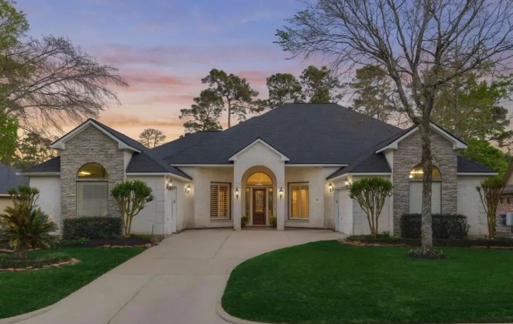 6611 Course View Lane Spring TX 77389