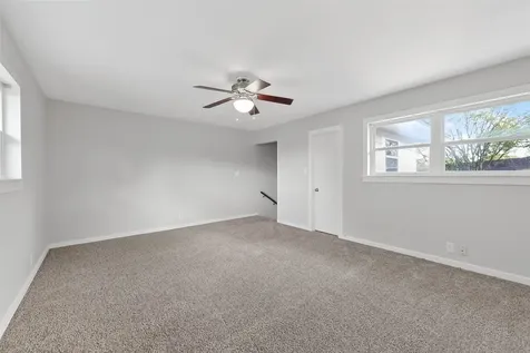 729 Loggins Drive West Columbia TX 77486