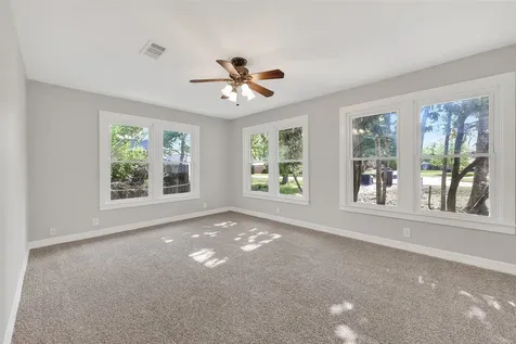 729 Loggins Drive West Columbia TX 77486