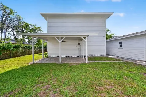 729 Loggins Drive West Columbia TX 77486