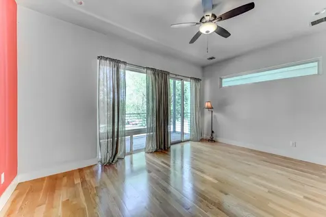 2705 Street Emanuel Street Houston TX 77004