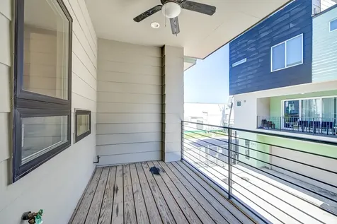 2705 Street Emanuel Street Houston TX 77004