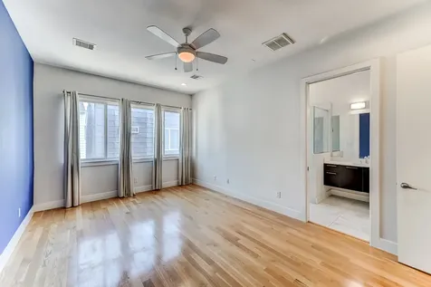 2705 Street Emanuel Street Houston TX 77004