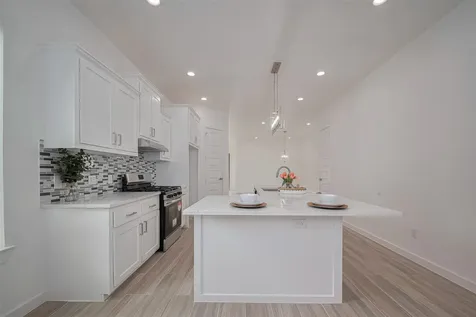 7307 W Knoll Street Houston TX 77028