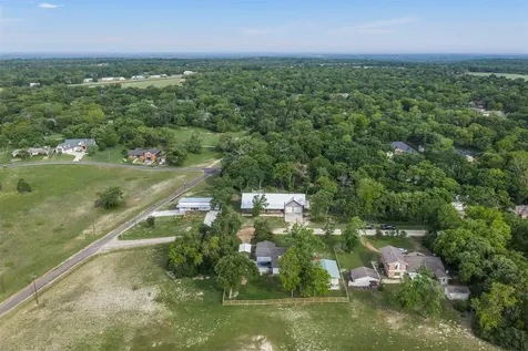 3 Golfclub Drive Normangee TX 77871