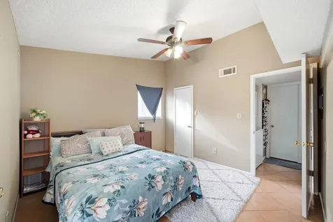 2121 Hepburn Street 820 Houston TX 77054