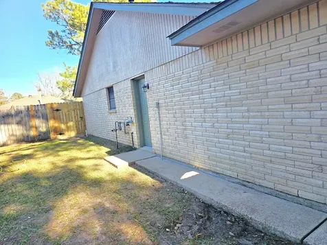 2327 Shadbury Court Houston TX 77339