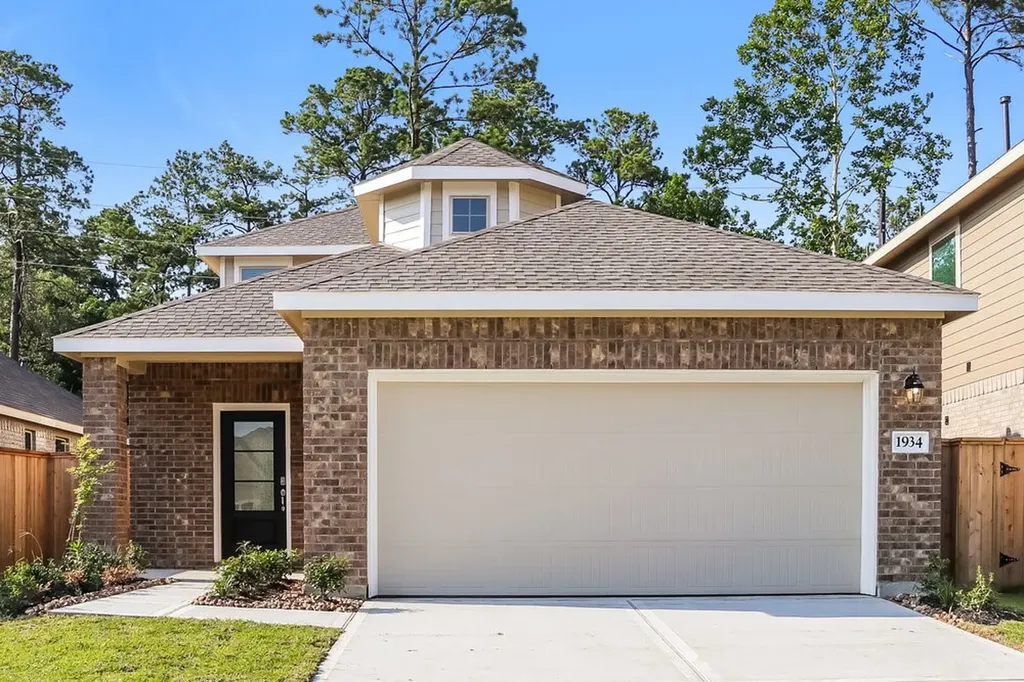 1934 Ballesteros Street Crosby TX 77532