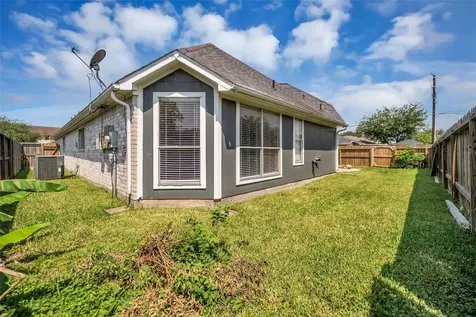 1046 Willersley Lane Channelview TX 77530