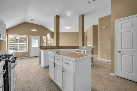 1046 Willersley Lane Channelview TX 77530