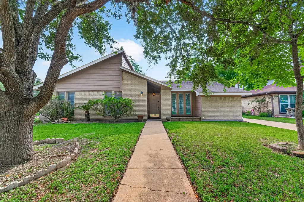 7403 Shady Vale Lane Houston TX 77040