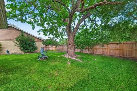 7403 Shady Vale Lane Houston TX 77040