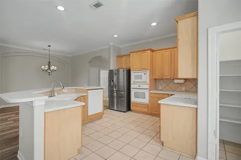 2409 S Venice Drive Pearland TX 77581