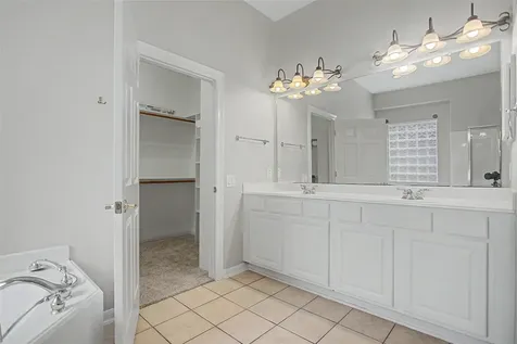 2409 S Venice Drive Pearland TX 77581