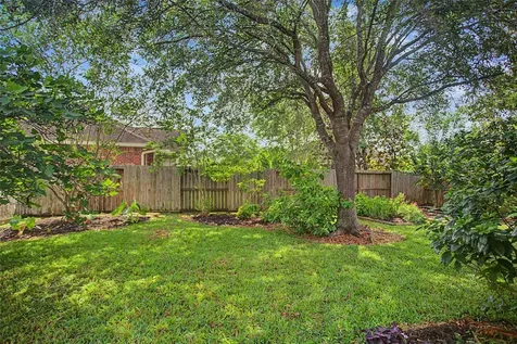 2409 S Venice Drive Pearland TX 77581