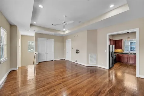1715 W 24th Street Houston TX 77008