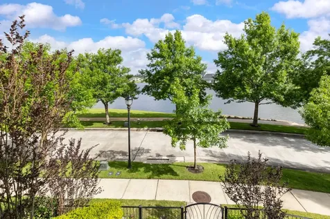 262 Breezy Way The Woodlands TX 77380