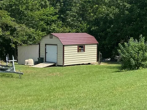 170 Hickory Hill Drive Burkeville TX 75932