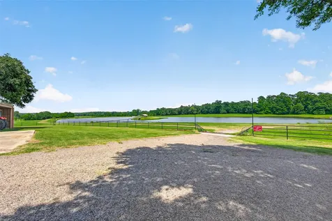 41115 Community Road Magnolia TX 77354