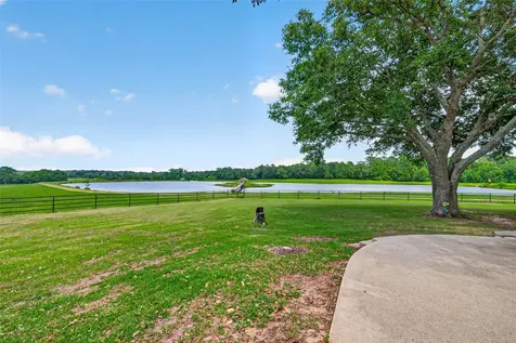 41115 Community Road Magnolia TX 77354