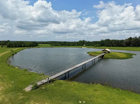 41115 Community Road Magnolia TX 77354