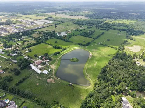 41115 Community Road Magnolia TX 77354