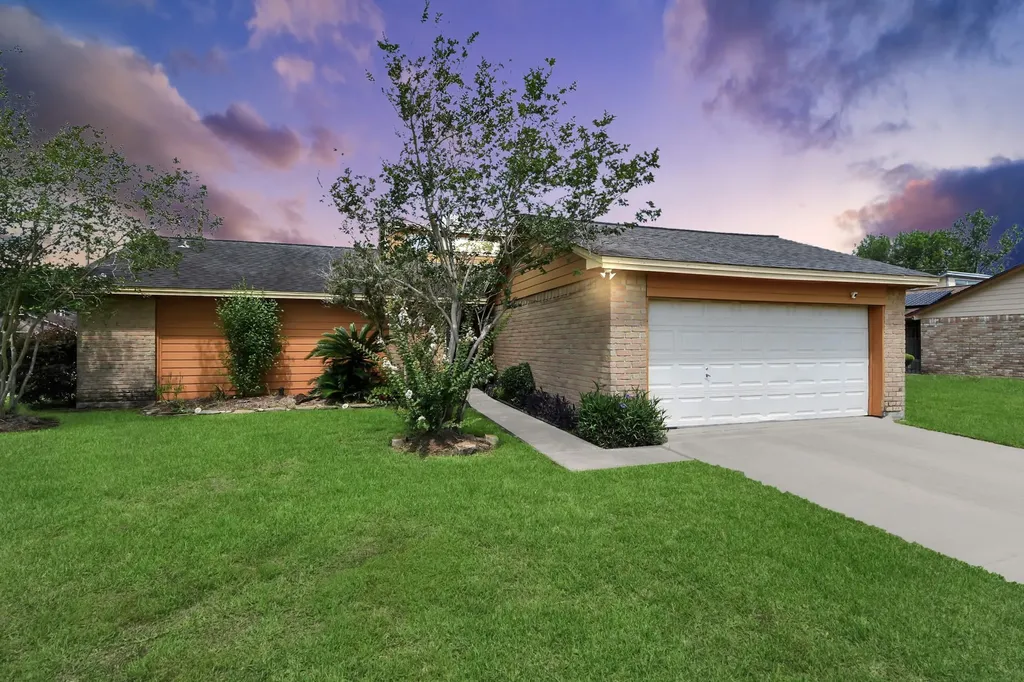 16338 Hunting Dog Court Missouri City TX 77489