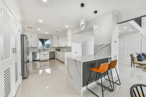9208 W Bay Road Galveston TX 77554