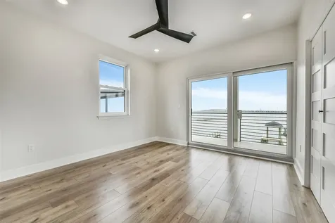 9208 W Bay Road Galveston TX 77554