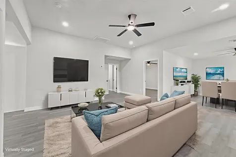 1615 Hiller Street Houston TX 77015