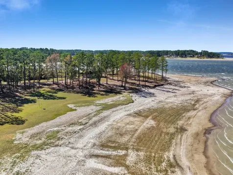 331 & 441 Shoreline Drive Brookeland TX 75931