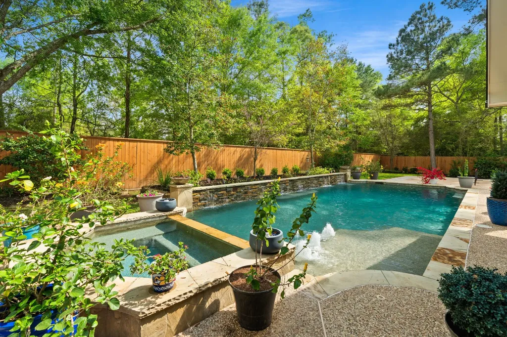 23 Wooded Path Place The Woodlands TX 77382