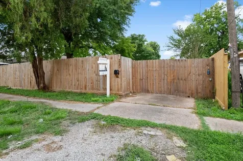 740 Westford Street Houston TX 77022