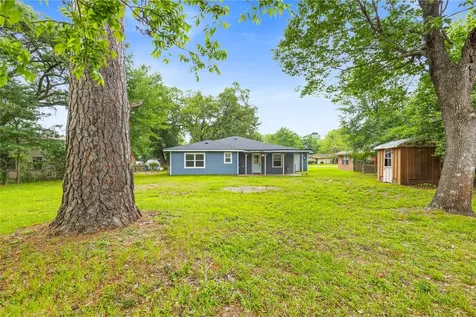 315 Roundabout Road Huntsville TX 77320