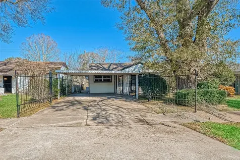 4905 Brinkley Street Houston TX 77033