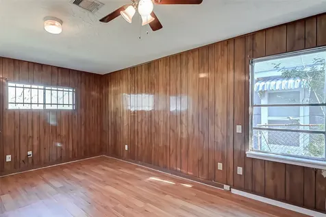 4905 Brinkley Street Houston TX 77033