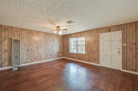 4905 Brinkley Street Houston TX 77033