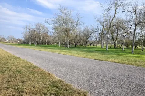 1655 County Road 412 Stockdale TX 78160